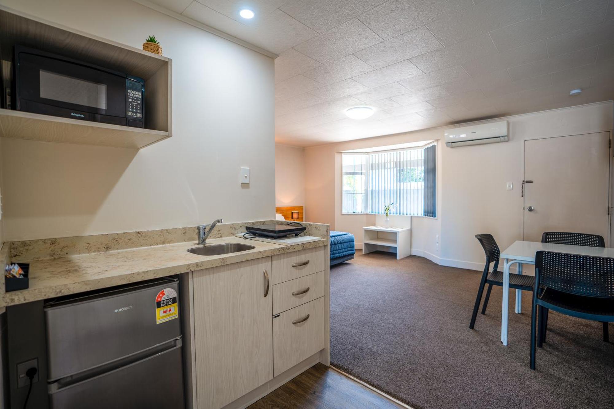 Colonial On Gladstone Motel Gisborne Ngoại thất bức ảnh