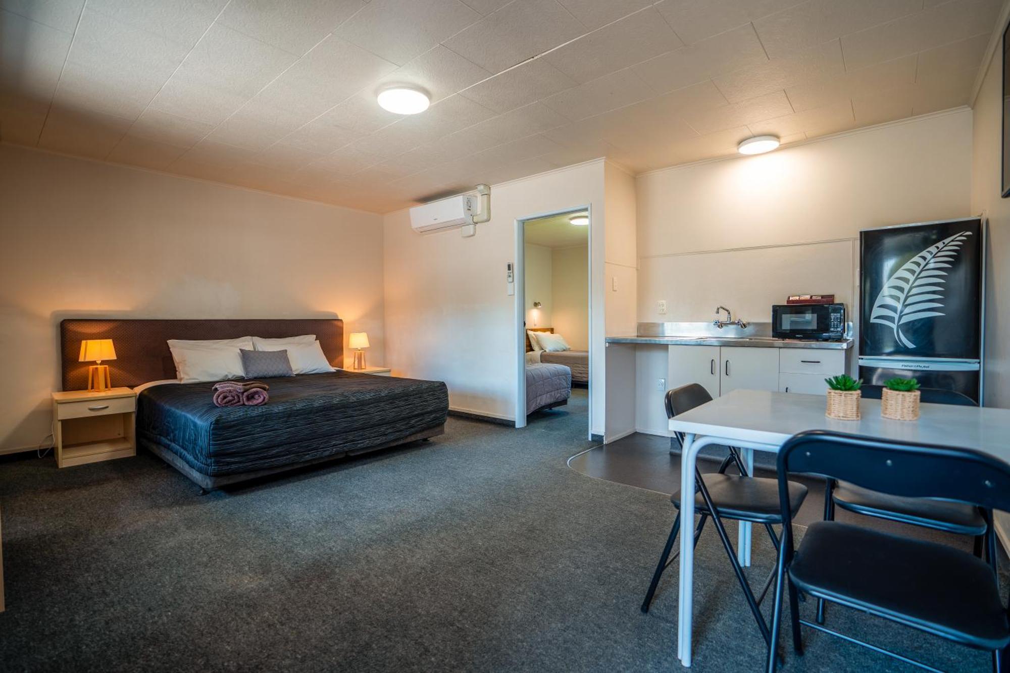 Colonial On Gladstone Motel Gisborne Ngoại thất bức ảnh