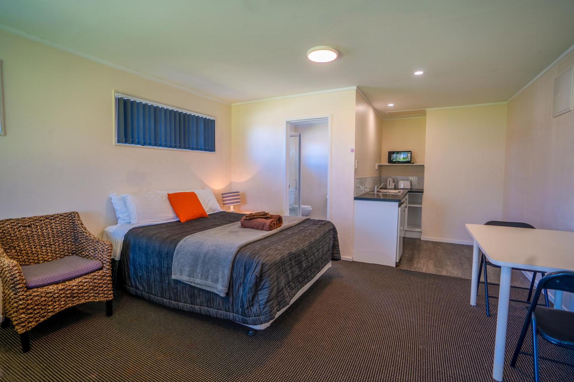 Colonial On Gladstone Motel Gisborne Ngoại thất bức ảnh