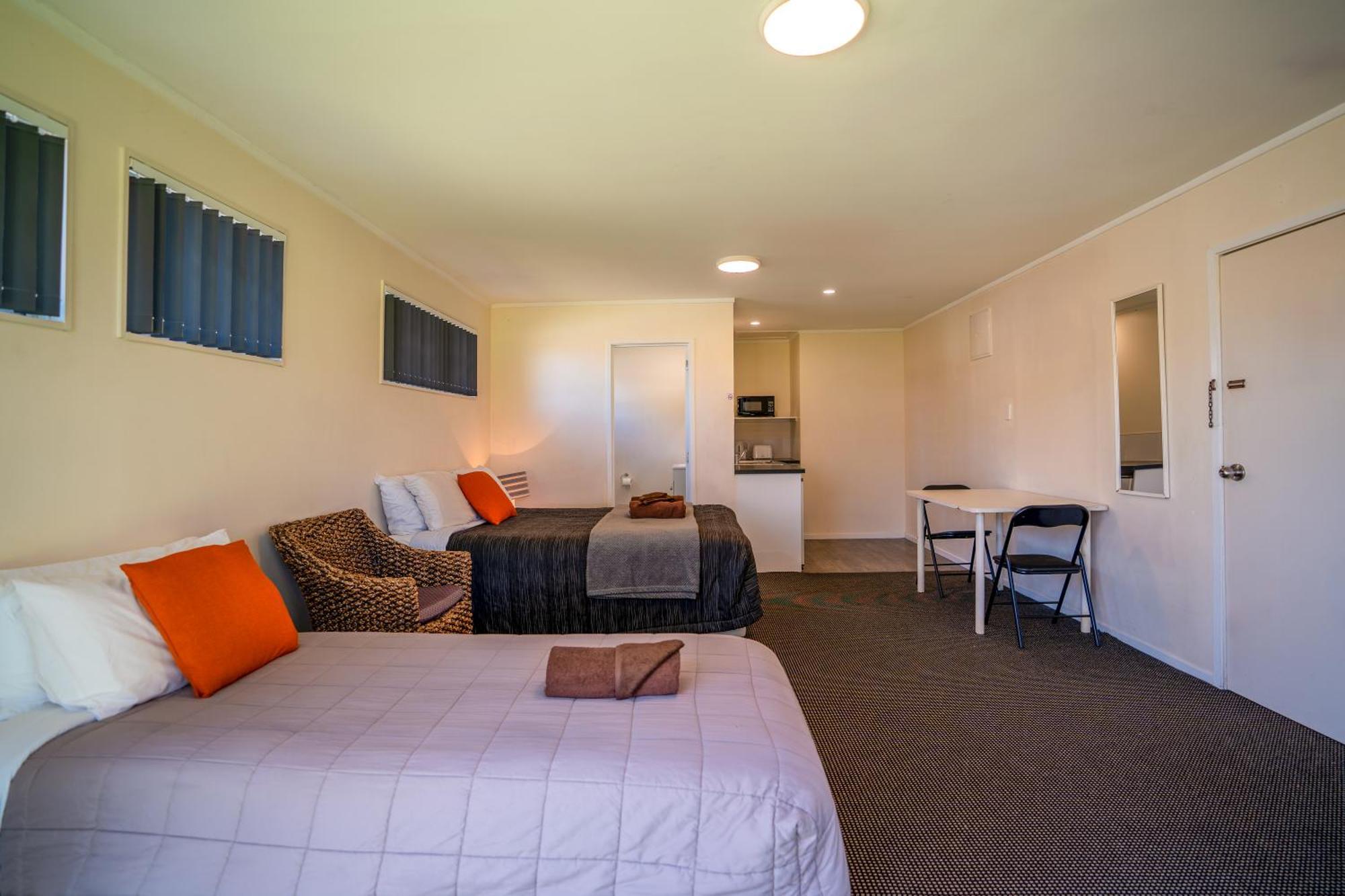 Colonial On Gladstone Motel Gisborne Ngoại thất bức ảnh