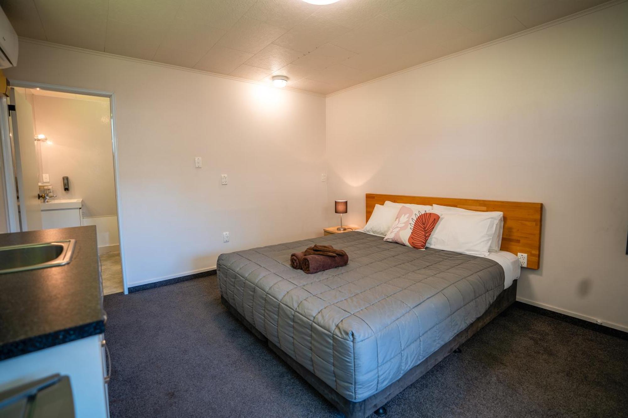 Colonial On Gladstone Motel Gisborne Ngoại thất bức ảnh