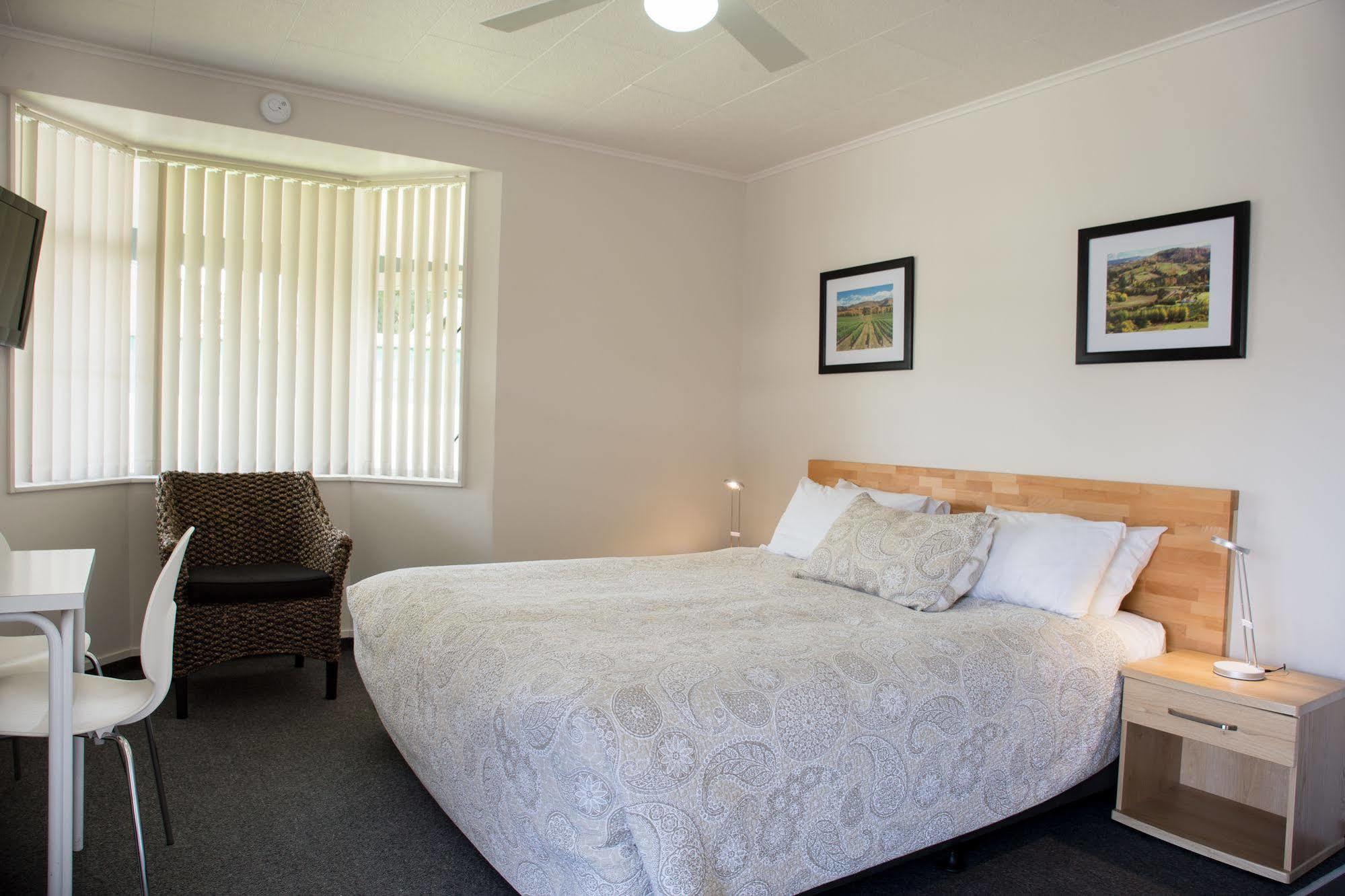 Colonial On Gladstone Motel Gisborne Ngoại thất bức ảnh