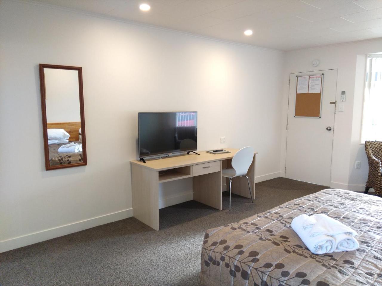 Colonial On Gladstone Motel Gisborne Ngoại thất bức ảnh